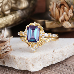 Vintage 4-Prong Emerald-Cut Alexandrite Ring Set
