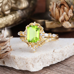 Vintage 4-Prong Emerald-Cut Peridot Ring Set