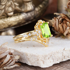 Vintage 4-Prong Emerald-Cut Peridot Ring Set