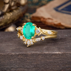 Elegant Oval Cut Emerald Engagement Ring Set – 2PC