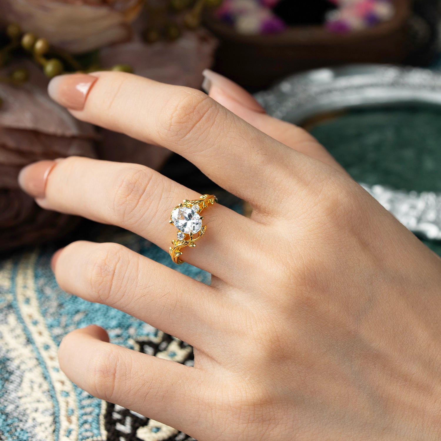 Contemporary Nature-Inspired 4-Prong Oval-Cut Moissanite Engagement Ring
