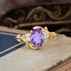 Contemporary Nature-Inspired 4-Prong Oval-Cut Natural Amethyst Engagement Ring