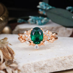 Nature-Inspired Luxury 4-Prong Oval-Cut Emerald Engagement Ring Set