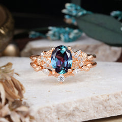 Nature-Inspired Luxury 4-Prong Oval-Cut Alexandrite Engagement Ring Set