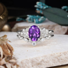 Nature-Inspired Luxury 4-Prong Oval-Cut Amethyst Engagement Ring Set