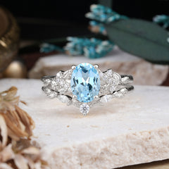 Nature-Inspired Luxury 4-Prong Oval-Cut Aquamarine Engagement Ring Set