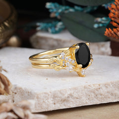 Nature-Inspired Luxury 4-Prong Oval-Cut Black Onyx Engagement Ring Set