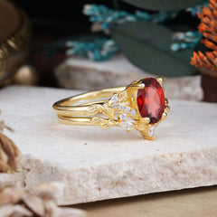 Nature-Inspired Luxury 4-Prong Oval-Cut Garnet Engagement Ring Set