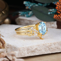 Nature-Inspired Luxury 4-Prong Oval-Cut Aquamarine Engagement Ring Set