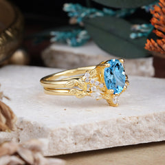 Nature-Inspired Luxury 4-Prong Oval-Cut Aquamarine Engagement Ring Set