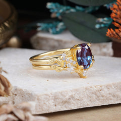 Nature-Inspired Luxury 4-Prong Oval-Cut Alexandrite Engagement Ring Set