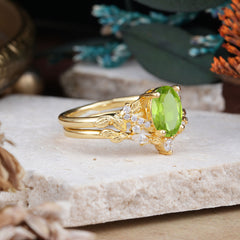 Nature-Inspired Luxury 4-Prong Oval-Cut Peridot Engagement Ring Set