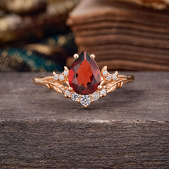 Nature and Moon-Inspired 4-Prong Pear-Cut Natural Garnet Engagement Ring