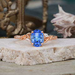 Fashion-Forward  Luxury 4-Prong Sapphire Engagement Ring