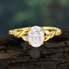 Fashion-Forward Oval Lab Diamond Alternative - Luxury 4-Prong Moissanite Engagement Ring