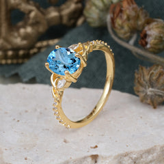Fashion-Forward Luxury 4-Prong Aquamarine Engagement Ring