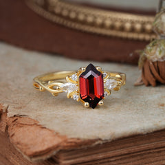 Nature-Inspired Classic 4-Prong Hexagonal-Cut Garnet Engagement Ring