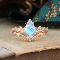 Luxurious Nature-Inspired 4-Prong Kite-Cut Natural Moonstone Engagement Ring Set
