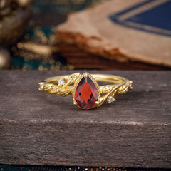 Nature-Inspired 3-Prong Pear-Cut Natural Garnet Engagement Ring