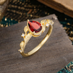 Nature-Inspired 3-Prong Pear-Cut Natural Garnet Engagement Ring