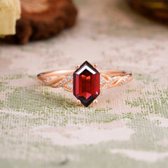 Classic 4-Prong Hexagonal-Cut Natural Garnet Engagement Ring