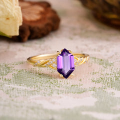 Classic 4-Prong Hexagonal-Cut Natural Amethyst Engagement Ring
