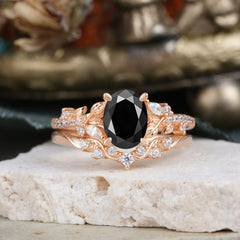Vintage 4-Prong Oval-Cut Black Onyx Engagement Ring Set