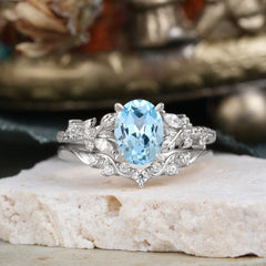 Vintage 4-Prong Oval-Cut Aquamarine Engagement Ring Set