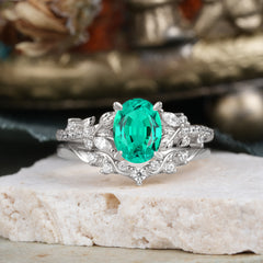Vintage 4-Prong Oval-Cut Emerald Engagement Ring Set