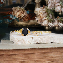 Vintage 4-Prong Oval-Cut Black Onyx Engagement Ring Set
