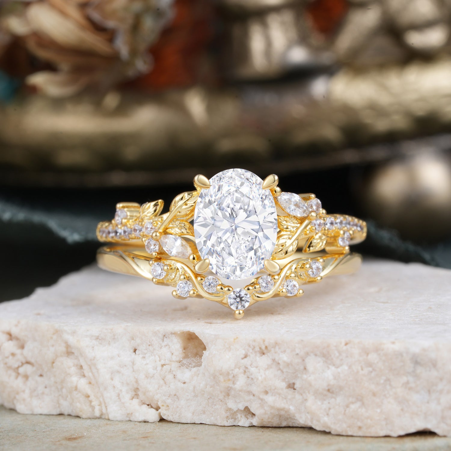 Vintage 4-Prong Oval-Cut Lab Diamond Engagement Ring Set
