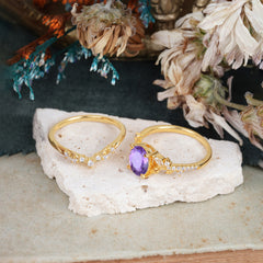 Vintage 4-Prong Oval-Cut Amethyst Engagement Ring Set