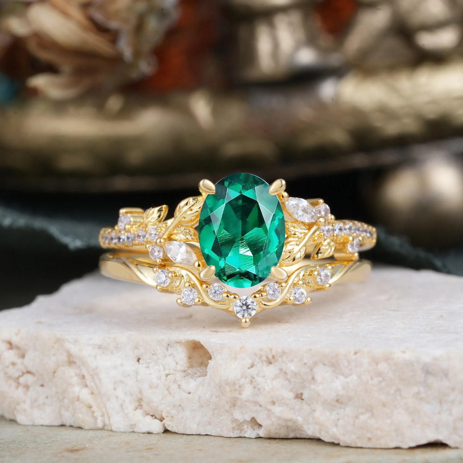 Vintage 4-Prong Oval-Cut Emerald Engagement Ring Set