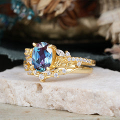 Vintage 4-Prong Oval-Cut Alexandrite Engagement Ring Set