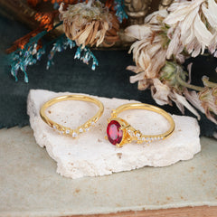 Vintage 4-Prong Oval-Cut Ruby Engagement Ring Set