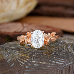 Nature-Inspired 4-Prong Oval-Cut Moissanite Engagement Ring