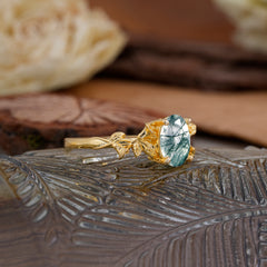 Nature-Inspired 4-Prong Oval-Cut Natural Moss Agate Engagement Ring