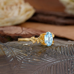 Nature-Inspired 4-Prong Oval-Cut Aquamarine Engagement Ring