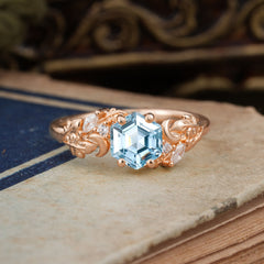 Fashion-Forward Kite-Cut Natural Aquamarine Engagement Ring - 4-Prong Nature-Inspired Design