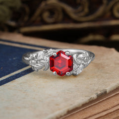 Fashion-Forward Kite-Cut Natural Garnet Engagement Ring - 4-Prong Nature-Inspired Design