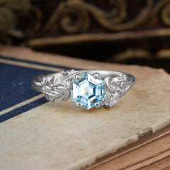 Fashion-Forward Kite-Cut Natural Aquamarine Engagement Ring - 4-Prong Nature-Inspired Design