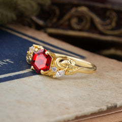 Fashion-Forward Kite-Cut Natural Garnet Engagement Ring - 4-Prong Nature-Inspired Design