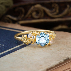 Fashion-Forward Kite-Cut Natural Aquamarine Engagement Ring - 4-Prong Nature-Inspired Design