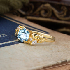 Fashion-Forward Kite-Cut Natural Aquamarine Engagement Ring - 4-Prong Nature-Inspired Design