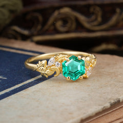 Fashion-Forward Kite-Cut Natural Emerald Engagement Ring - 4-Prong Nature-Inspired Design