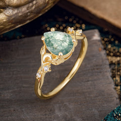 Vintage Minimalist 4-Prong Pear-Cut Moss Agate Engagement Ring