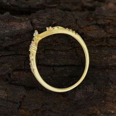 2 Prong Exquisite Minimalist Moissanite Engagement Ring