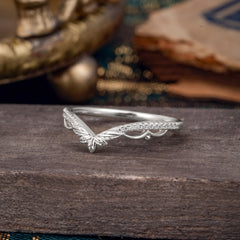 Luxurious Nature Inspired Moissanite Engagement Wedding Band Ring