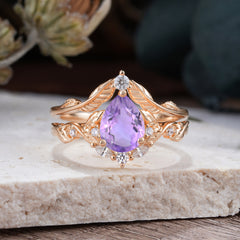 Nature-Inspired 3-Prong Tear-Cut Amethyst Engagement Ring Set