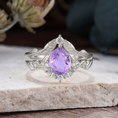 Nature-Inspired 3-Prong Tear-Cut Amethyst Engagement Ring Set